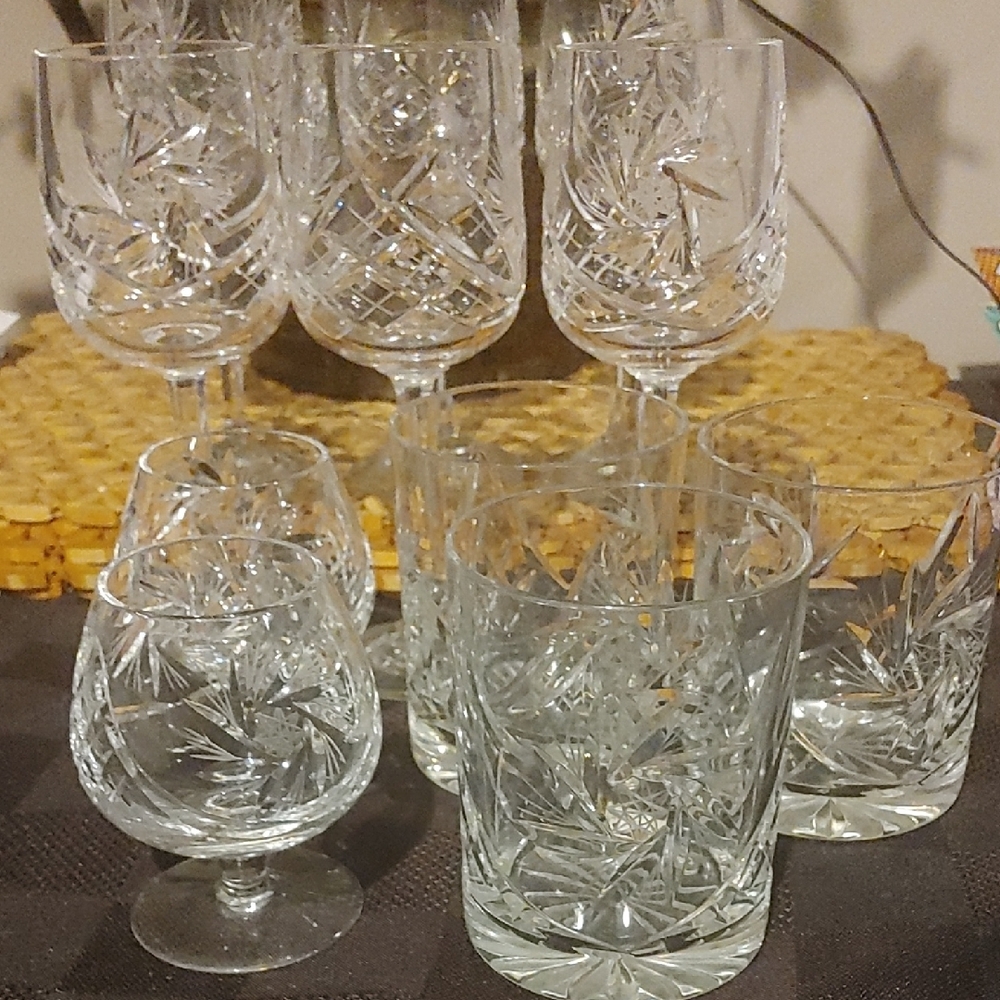 Elegant Crystal Glassware Set